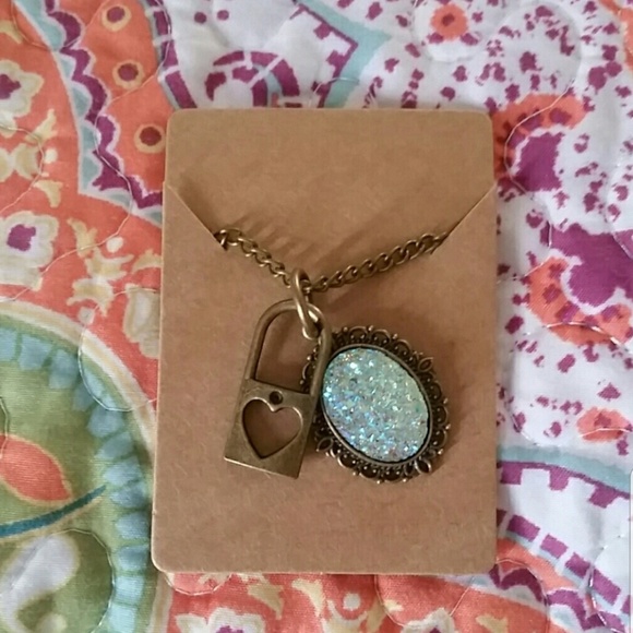 Boutique Bronze Heart Lock Druzy Charm Necklace - Picture 1 of 4